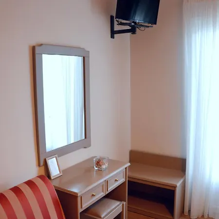 Art Pythia Boutique Hotel