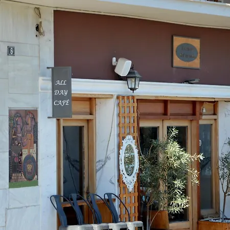 Art Pythia Boutique Hotel 3*